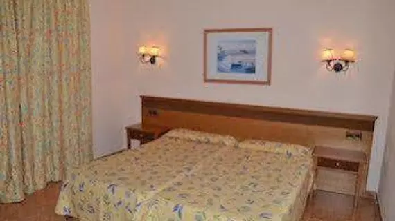 Hostal Neptuno | Balearic Adaları - Mayorka Adası - Calvia - Peguera