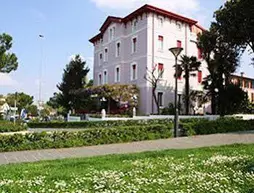 Hotel Giardinetto | Lombardy - Brescia (il) - Desenzano del Garda