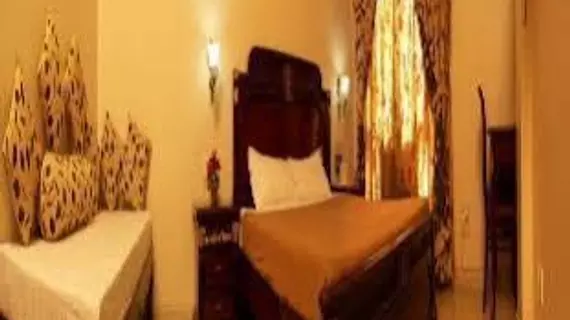 Hotel Mid Town | Batı Delhi - Ulusal Eyalet Başkenti Delhi - Delhi (ve civarı) - Yeni Delhi - Karol Bagh