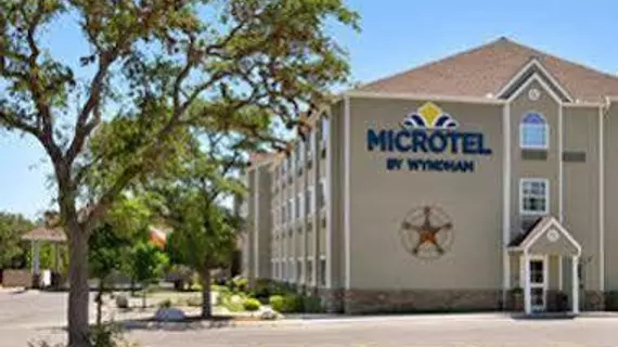 Microtel Inn & Suites by Wyndham Airport North | Teksas - San Antonio (ve civarı) - San Antonio - Kuzey San Antonio - SAT Havalimanı