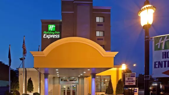 Holiday Inn Express LaGuardia Airport | New York - New York (ve civarı) - Queens - Flushing