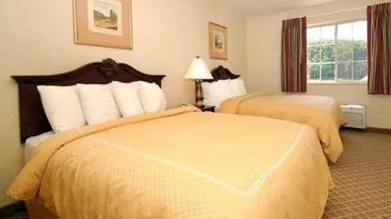 Comfort Suites at Royal Ridges | Wisconsin - Ripon