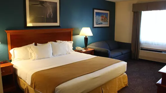 Holiday Inn Express Mackinaw City | Michigan - Mackinaw City