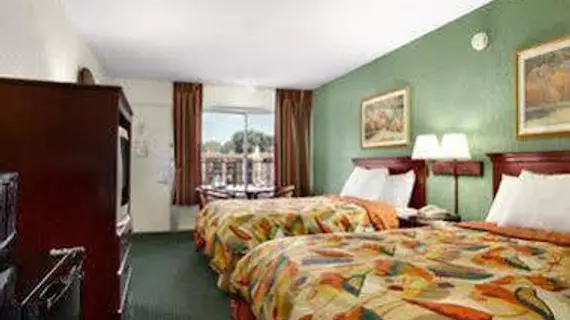 Days Inn West Busch Gardens | Florida - Tampa (ve civarı) - Tampa