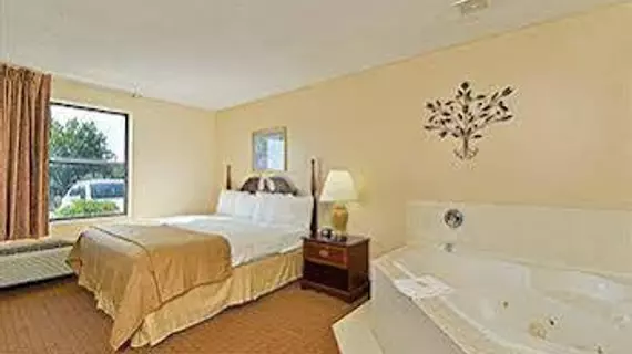 Quality Inn Murfreesboro | Tennessee - Nashville-Davidson - Nashville (ve civarı) - Murfreesboro