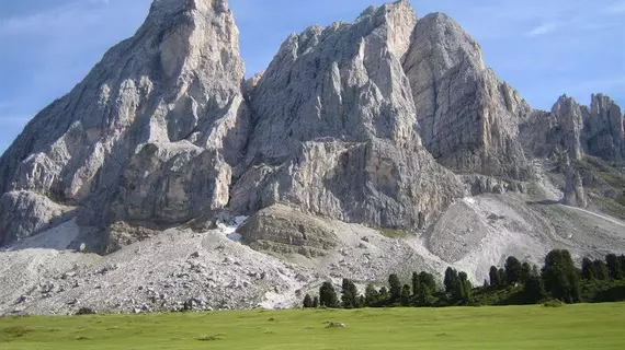 Residence Hauserhof | Trentino-Alto Adige - Güney Tirol (il) - Rodengo - Chifa