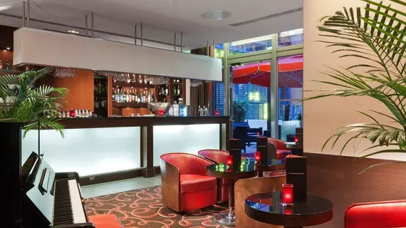 Crowne Plaza Lyon – Cité Internationale | Auvergne-Rhone-Alpes - Rhone (bölge) - Lyon (ve çevresi) - Lyon - 6th Arrondissement