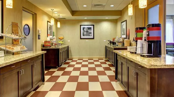 Hampton Inn and Suites Coconut Creek | Florida - Fort Lauderdale (ve civarı) - Coconut Creek