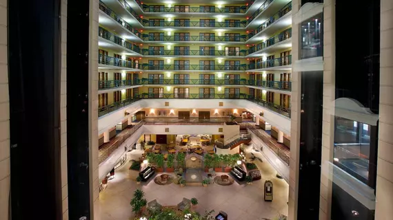 Embassy Suites Indianapolis Downtown | Indiana - Indianapolis (ve civarı) - Indianapolis - Mile Square