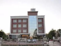 Hotel Hari Heritage | Uttarkand - Haridwar Bölgesi - Haridwar (ve civarı) - Haridwar