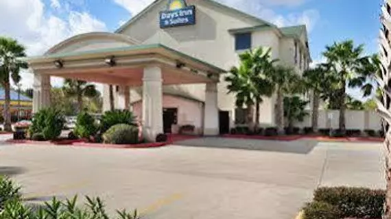 Days Inn and Suites Houston North | Teksas - Houston (ve civarı) - Houston - Greater Greenspoint