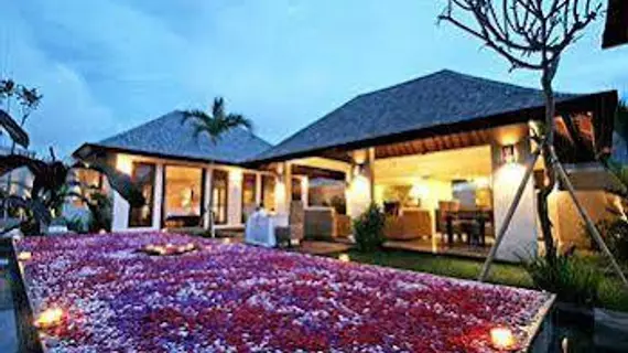 The Khayangan Dreams Villa | Bali - Badung - Umalas