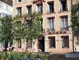 Hotel Saint Jean | Bourgogne-Franche-Comte - Saone-et-Loire (bölge) - Chalon-sur-Saone