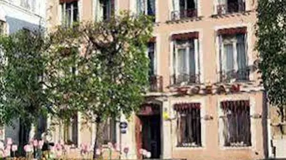 Hotel Saint Jean | Bourgogne-Franche-Comte - Saone-et-Loire (bölge) - Chalon-sur-Saone