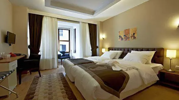 Taksim Plussuite Hotel |  Istanbul  - Beyoğlu - Sütlüce Mahallesi