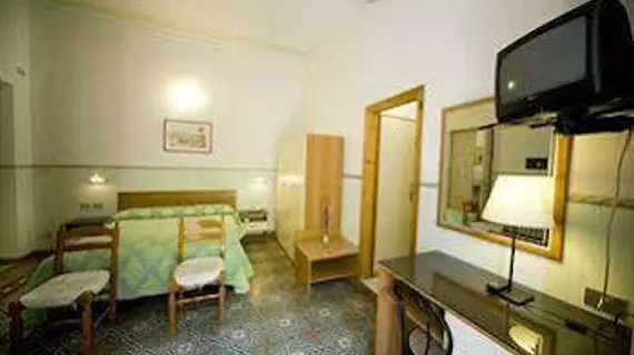 Hotel Serena | Toskana - Floransa (il) - Floransa - Porta al Prato - Santa Maria Novella