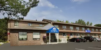 Canadas Best Value Inn