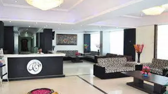 Corporate Suites Noida | Batı Delhi - Ulusal Eyalet Başkenti Delhi - Delhi (ve civarı) - Noida