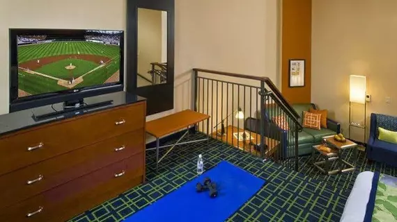 Fairfield Inn & Suites Baltimore Downtown/Inner Harbor | Maryland - Baltimore (ve civarı) - Baltimore - Downtown Baltimore