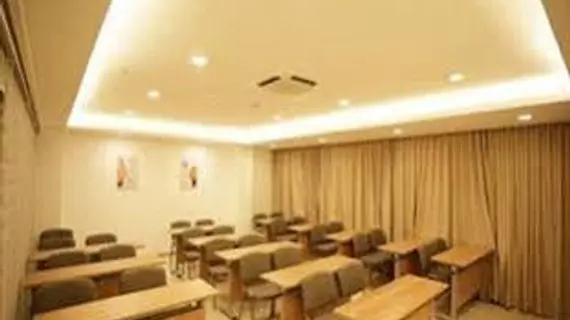 Ibis Hangzhou Huanglong Sports Center Hotel | Zhejiang - Hangzhou - Xihu