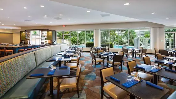 Holiday Inn Palm Beach-Airport Conference Center | Florida - Palm Beach - Batı Palm Beach (ve civarı) - West Palm Beach