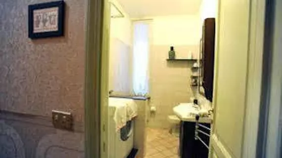 Essiale Bed and Breakfast | Liguria - Cenova (il) - Ponente - Cenova (ve civarı) - Cenova