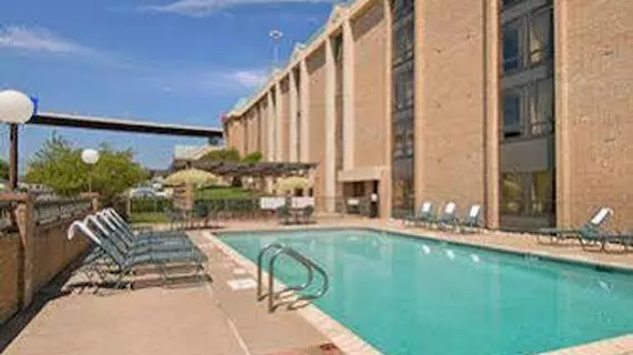 Best Western Plus Austin Central | Teksas - Austin (ve civarı) - Austin - North Loop