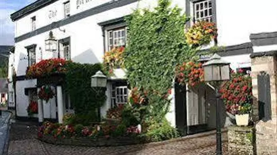 Bear Crickhowell | Galler - Powys - Crickhowell