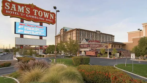 Sam's Town Hotel and Gambling Hall | Nevada - Clark County - Las Vegas (ve civarı) - Las Vegas - Sunrise Manor