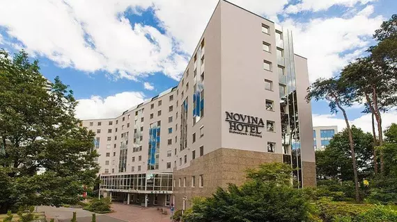 Novina Hotel Herzogenaurach Herzo-Base | Bavyera - Orta Franconia