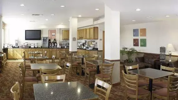 Comfort Suites Tampa Airport North | Florida - Tampa (ve civarı) - Tampa