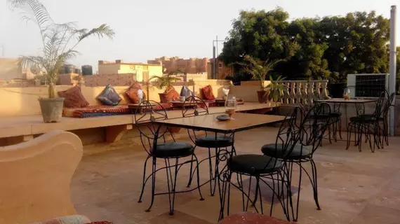 Arya Haveli | Racastan - Jaisalmer (ve civarı) - Jaisalmer