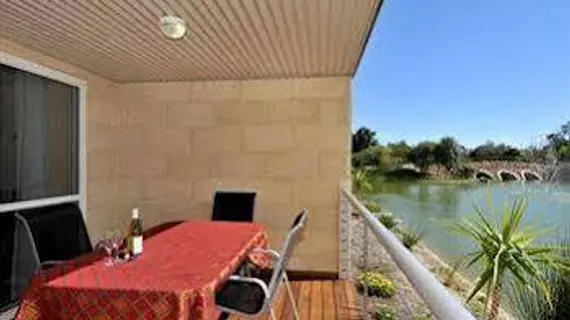 Lakeside Holiday Apartments | Batı Avustralya - Mandurah (ve civarı) - South Yunderup