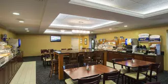 Holiday Inn Express Hotel & Suites King of Prussia