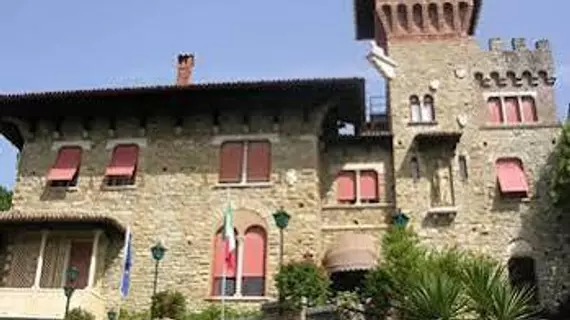 Hotel La Vela-Castello Il Rifugio | Liguria - Cenova (il) - Santa Margherita Ligure