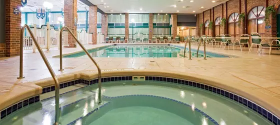 Radisson Hotel and Conference Center Fond du Lac | Wisconsin - Fond du Lac