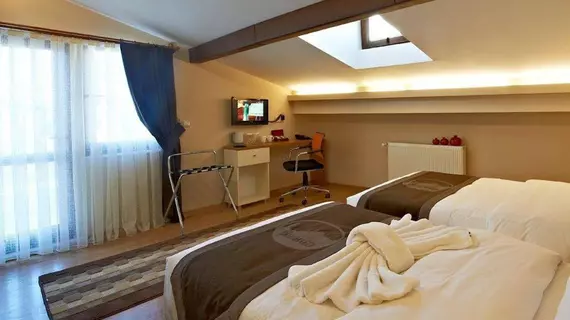 Taksim Plussuite Hotel |  Istanbul  - Beyoğlu - Sütlüce Mahallesi