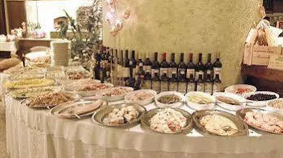 Hotel Ristorante Giordano | Lombardy - Bergamo - Bergamo (ve civarı) - Cavernago