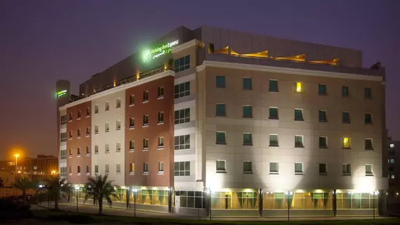 Holiday Inn Express Dubai Internet City | Dubai - Dubai