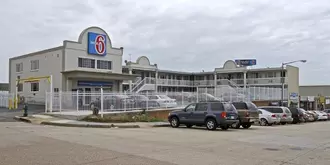 Motel 6 Washington D.C. Convention Center