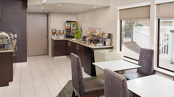 Residence Inn Detroit Troy/Madison Heights | Michigan - Detroit (ve civarı) - Madison Heights