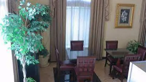 Guesthouse Inn and Suites | Kaliforniya - Los Angeles County - Pico Rivera