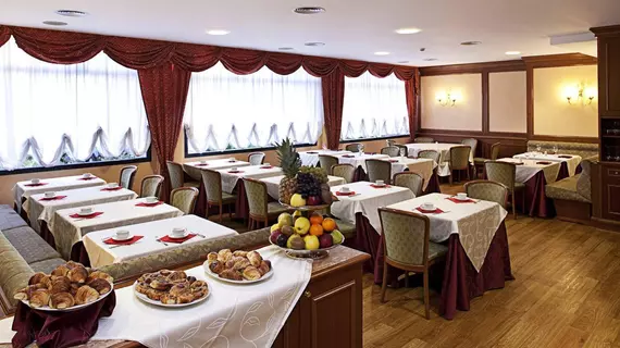 Rege Hotel | Lombardy - Milano (ve civarı) - San Donato Milanese