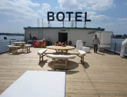 Botel | Kuzey Hollanda - Amsterdam - Kuzey Amsterdam - Tuindorp Oostzaan