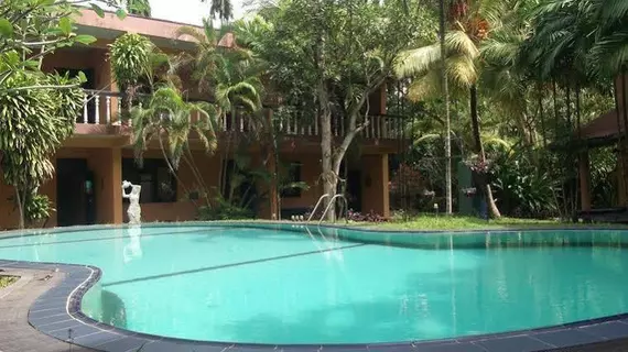 Bavarian Guest House | Kalutara Bölgesi - Beruwela