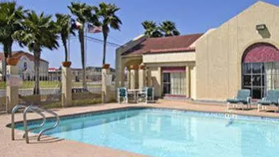 Americas Best Value Inn and Suites Aransas Pass | Teksas - Corpus Christi (ve civarı) - Aransas Pass