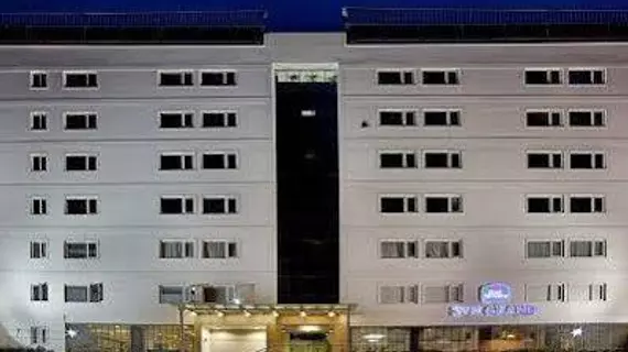 Best Western Svn Grand | Andra Pradeş - Kakinada