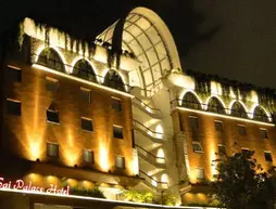 Sai Palace Hotel | Maharaştra - Raigad - Bombay (ve civarı) - Bombay - Malad - Batı Banliyöleri