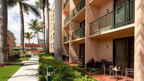 Courtyard by Marriott Fort Lauderdale East | Florida - Fort Lauderdale (ve civarı) - Fort Lauderale