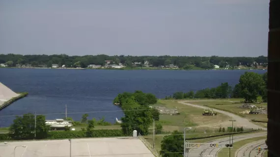 Holiday Inn Muskegon-Harbor | Michigan - Muskegon (ve civarı) - Muskegon